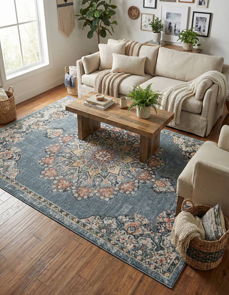 Detail image of 5' x 8' Isabella Rug