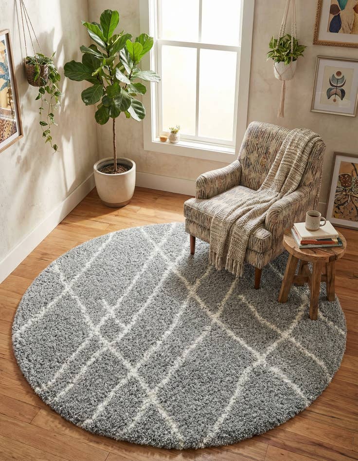 Detail image of 6' x 6' Soft Touch Shag Round Rug