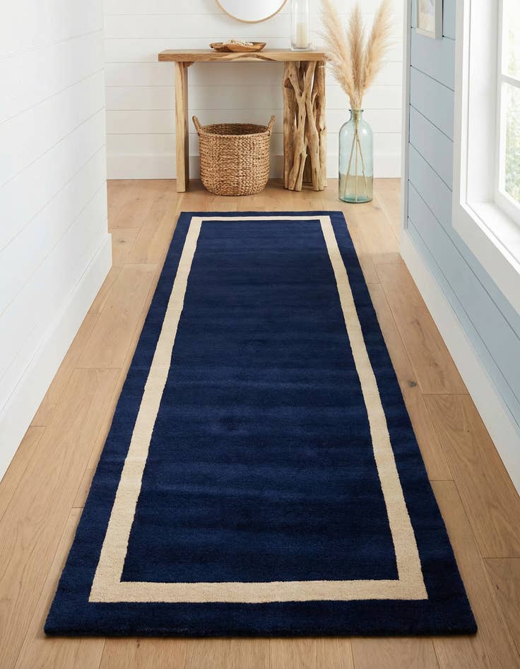 Detail image of 3' 3 x 10' Jill Zarin Border Wool Runner Rug