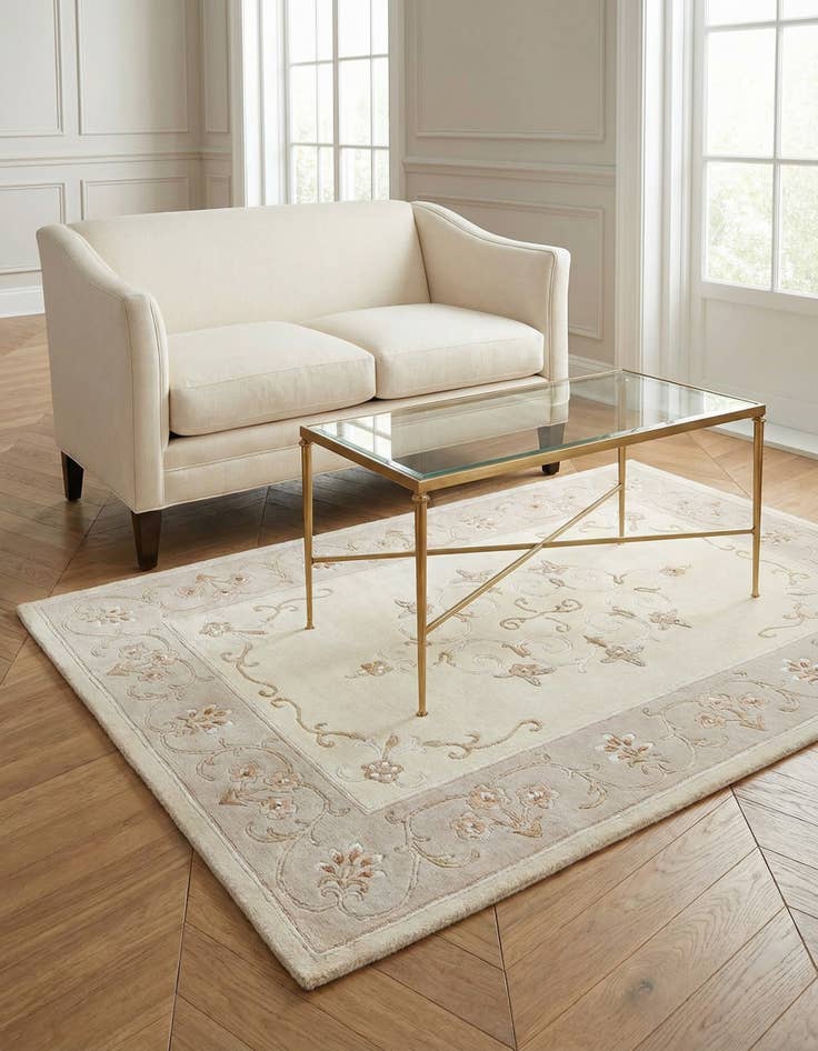 Detail image of 3' 11 x 5' 10 Darya Rug