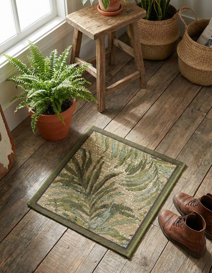 Detail image of 1' 4 x 1' 4 Washable Botanical Indoor / Outdoor Sample Rug