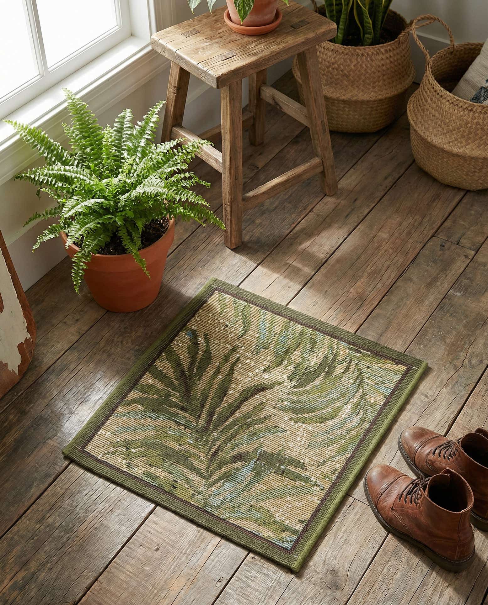1' 4 x 1' 4 Easy-Clean Botanical Indoor / Outdoor Sample Rug