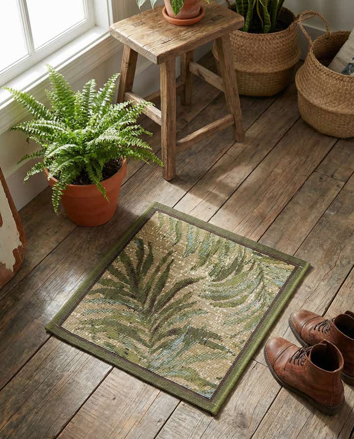 1' 4 x 1' 4 Easy-Clean Botanical Indoor / Outdoor Sample Rug