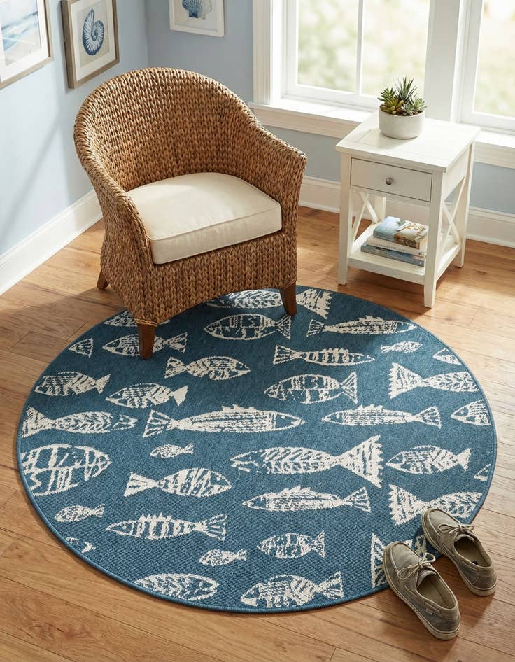 Detail image of 4' x 4' Washable Coastal Indoor / Outdoor Round Rug