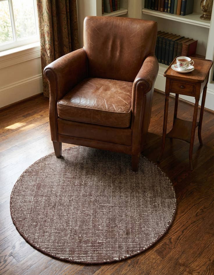 Detail image of 3' 1 x 3' 1  Hand Woven Jill Zarin English Manor Wool Round Rug