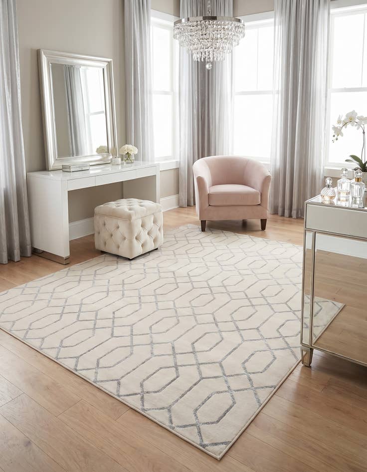 Detail image of 7' 10 x 10' Marilyn Monroe™ Glam Trellis Rug