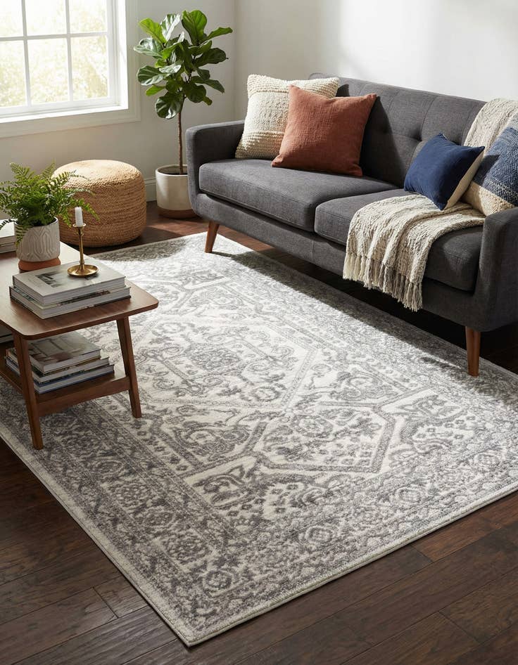 Detail image of 5' x 8' Boston Rug