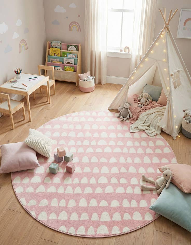 Detail image of 7' 10 x 7' 10 Whimsy Kids Round Rug