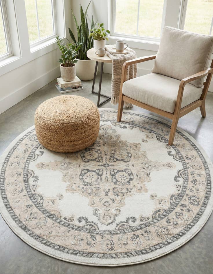Detail image of 7' 10 x 7' 10 Parker Round Rug