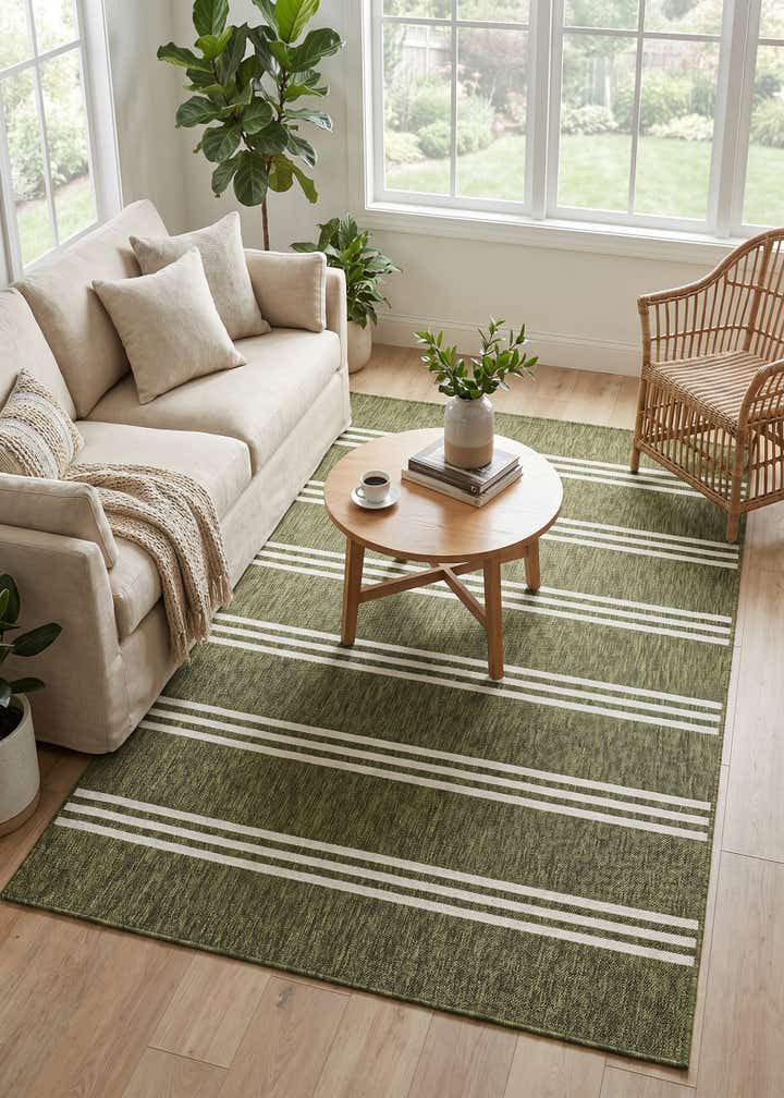 5' 3 x 8' Easy-Clean Jill Zarin Anguilla Indoor / Outdoor Rug