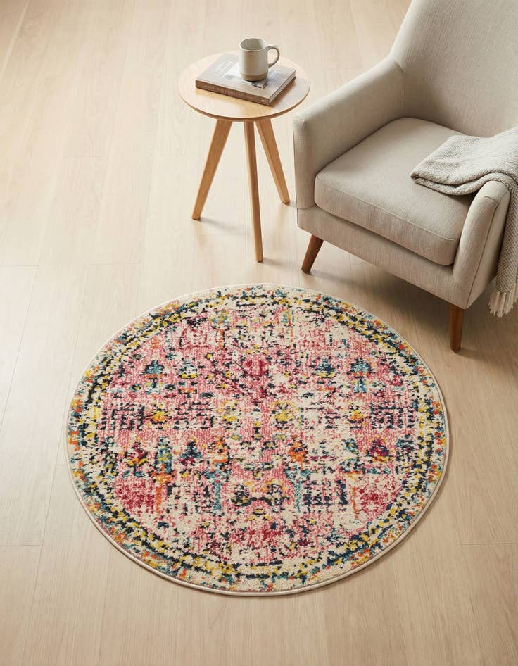 Detail image of 3' 3 x 3' 3 Washable Alta Round Rug
