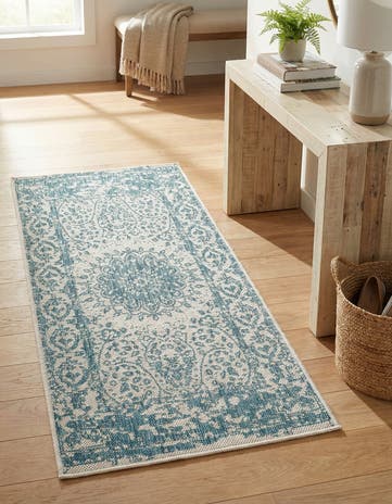 2' x 4' Easy-Clean Traditional Indoor / Outdoor Runner Rug