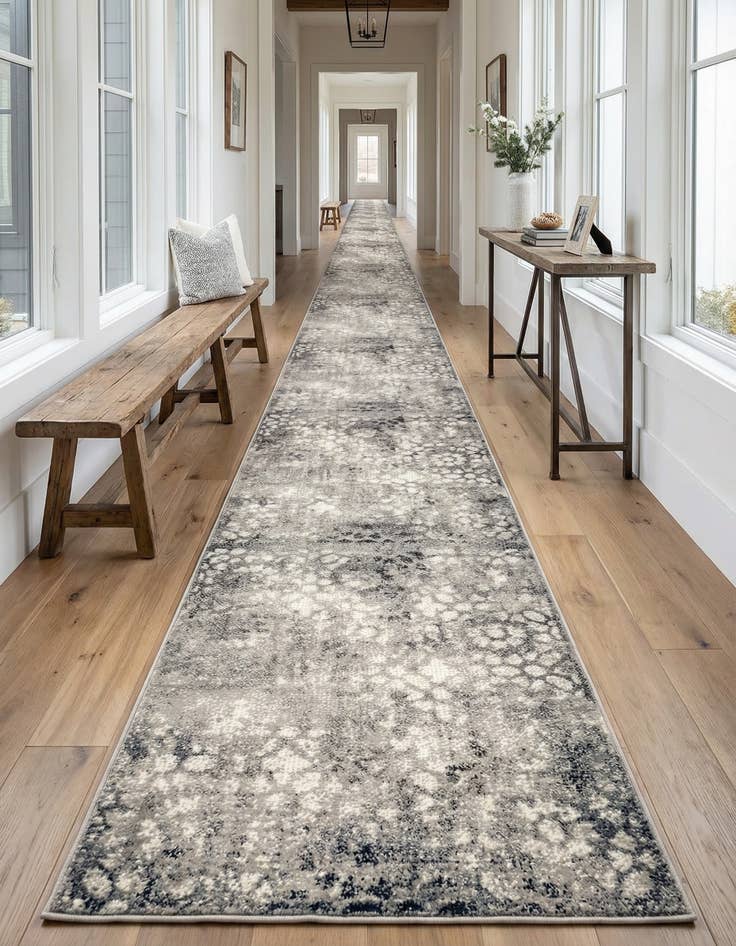 Detail image of 3' 3 x 19' 8 Monaco Runner Rug