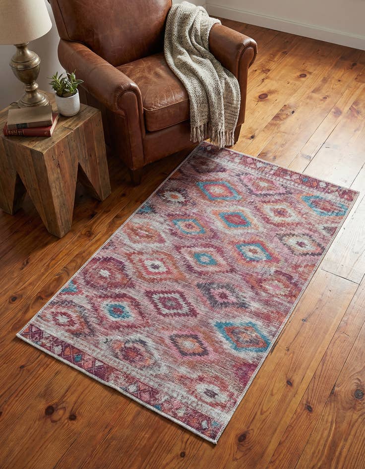 Detail image of 3' 3 x 5' 3  Washable Sisu Rug