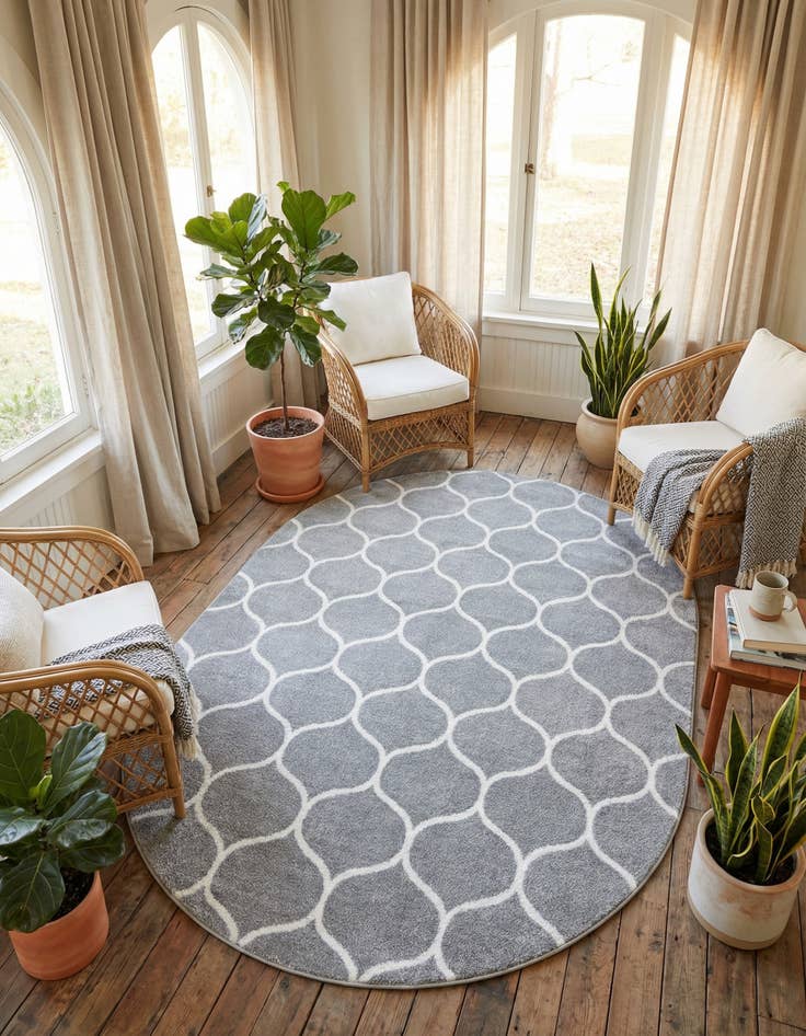 Detail image of 7' 10 x 10' Trellis Frieze Oval Rug