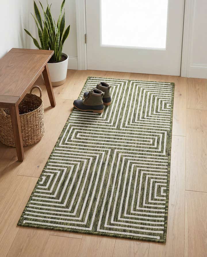 2' x 4' Easy-Clean Modern Indoor / Outdoor Runner Rug