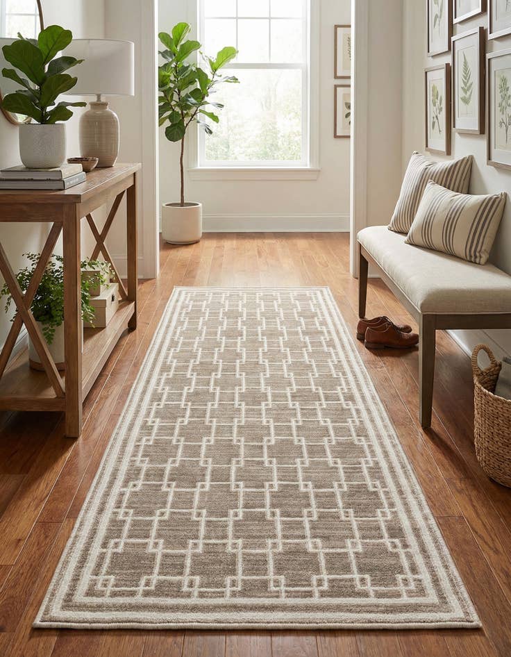 Detail image of 2' x 5' Metropolitan Uptown Runner Rug