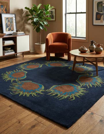 7' 6 x 7' 7 Luna Square Rug