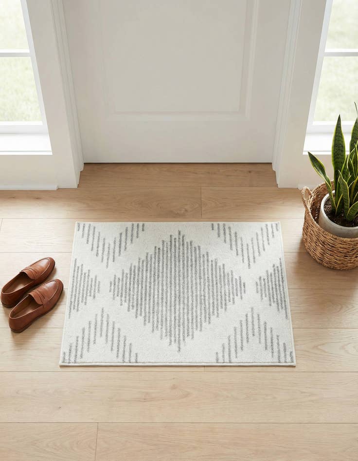 Detail image of 2' x 3' Kai Rug