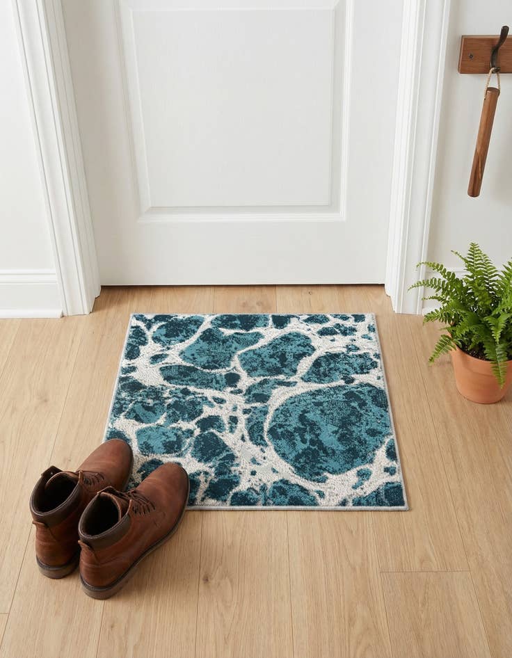 Detail image of 2' x 3' Oasis Rug