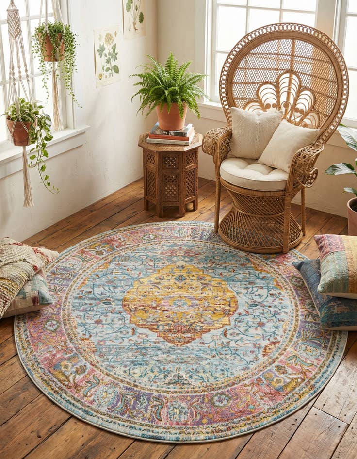 Detail image of 5' 5 x 5' 5 Santiago Round Rug