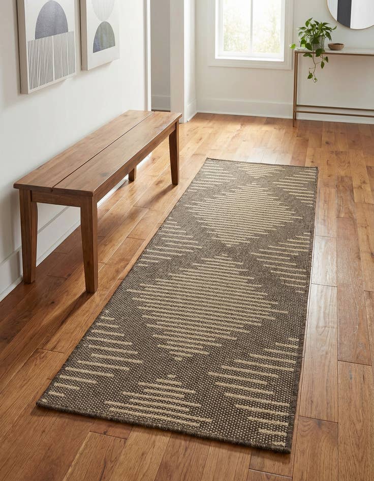 Detail image of 2' 2 x 5' 3 Dunes Runner Rug