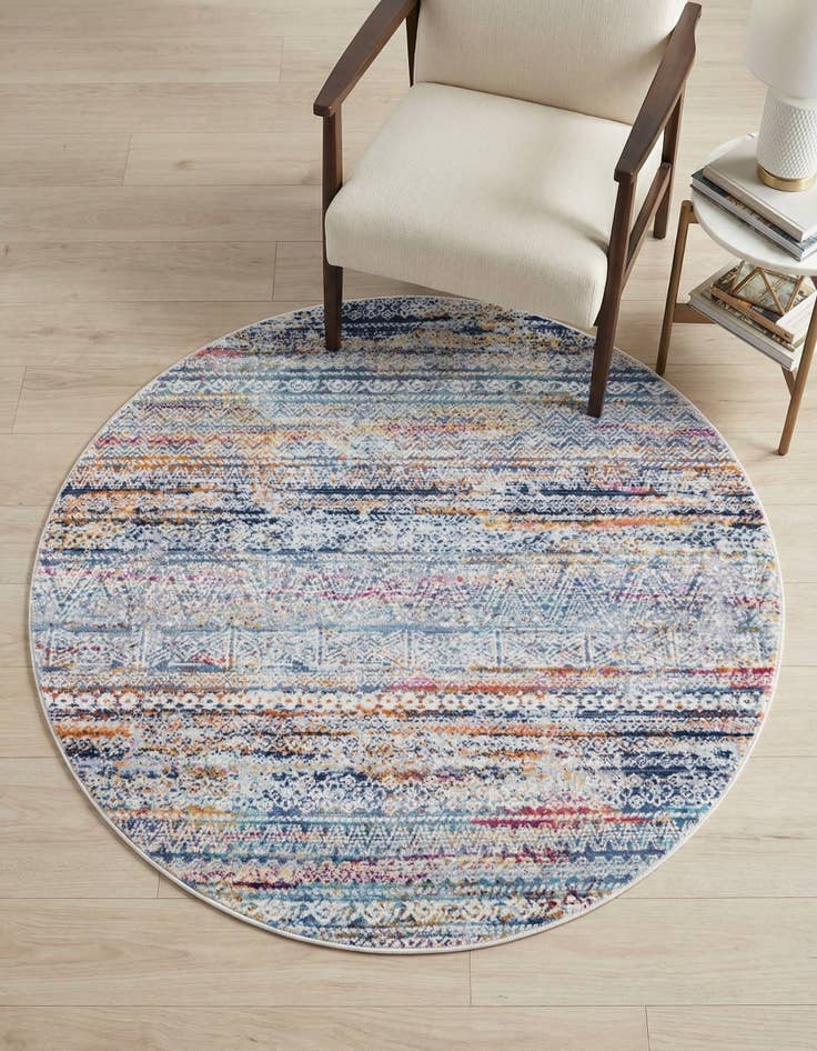 Detail image of 3' 7 x 3' 7 Malibu Round Rug