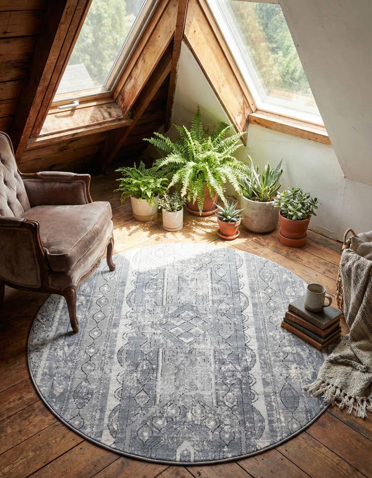 Detail image of 5' 3 x 5' 3 Oregon Round Rug