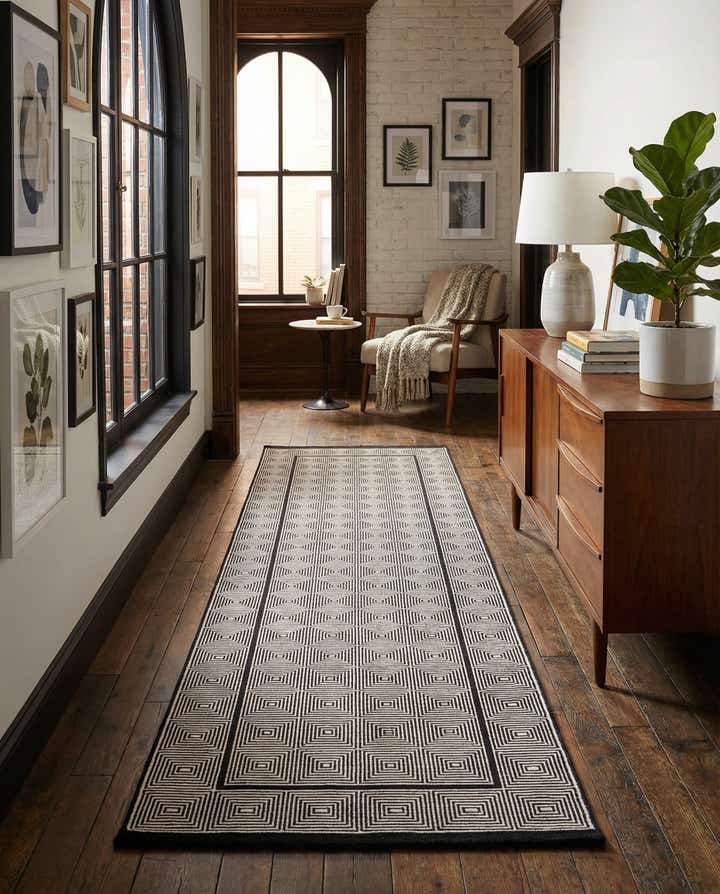 2' 7 x 12' Milano Runner Rug