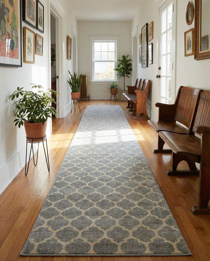 2' 7 x 16' 5 Lattice Runner Rug
