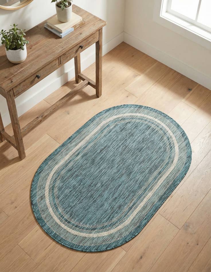 Detail image of 3' x 5' 3 Easy-Clean Border Indoor / Outdoor Oval Rug