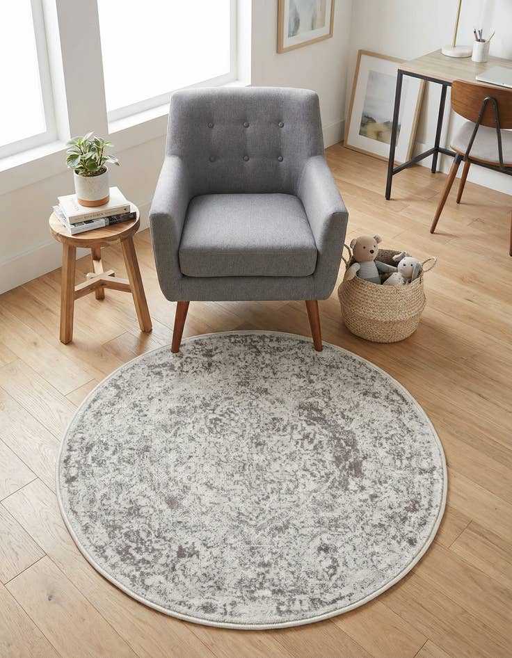 Detail image of 3' x 3' Oxford Round Rug