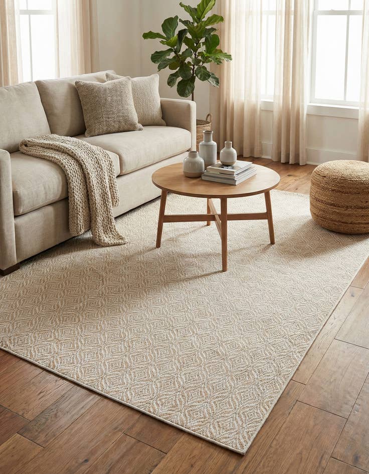 Detail image of 7' x 10' Washable Lattice Indoor / Outdoor Rug