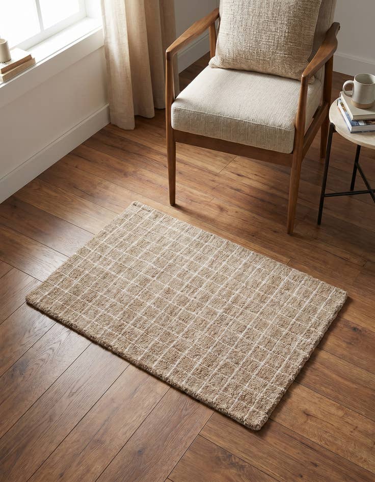 Detail image of 2' x 3' 1 Heritage Line Wool Rug