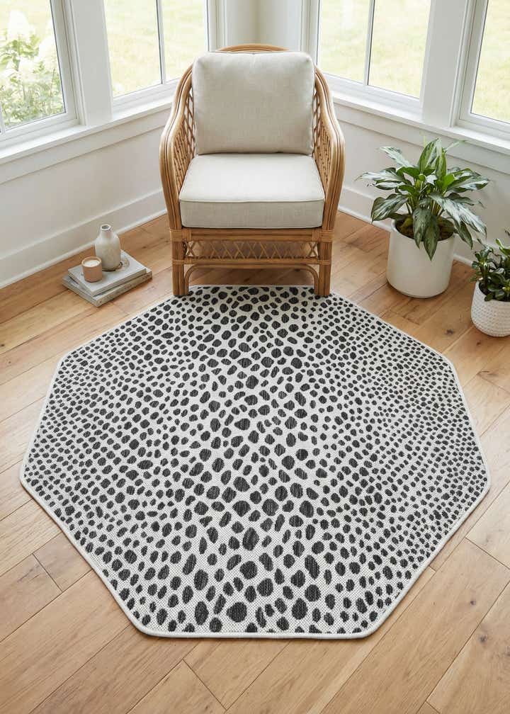 4' x 4' Easy-Clean Jill Zarin Cape Town Indoor / Outdoor Octagon Rug