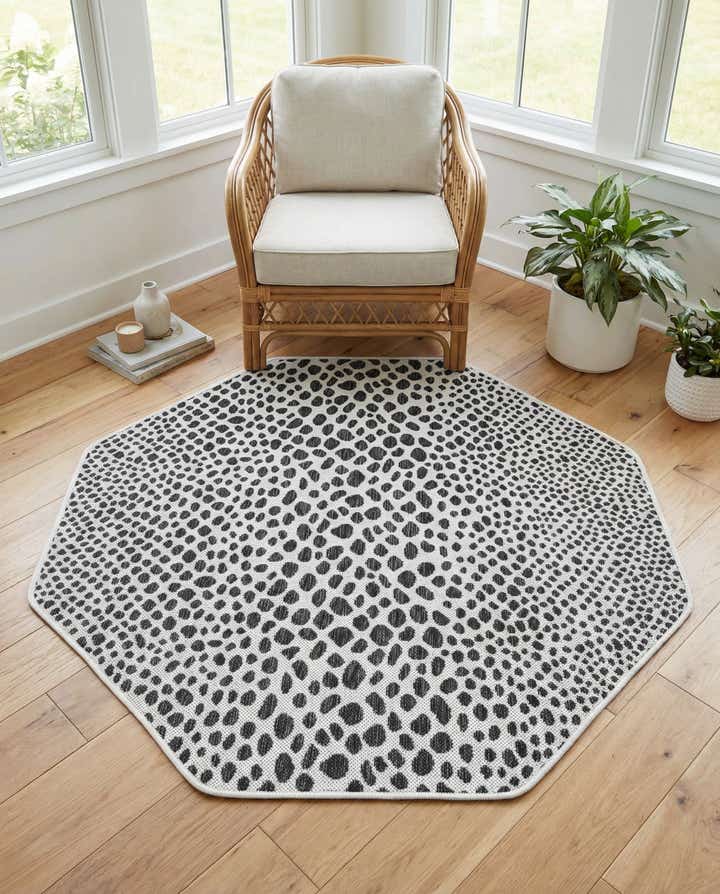 4' x 4' Easy-Clean Jill Zarin Cape Town Indoor / Outdoor Octagon Rug