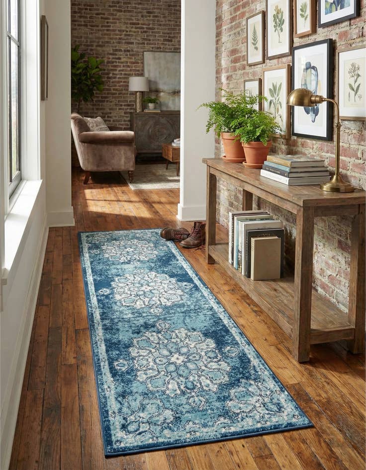 Detail image of 2' 7 x 12' Parker Runner Rug