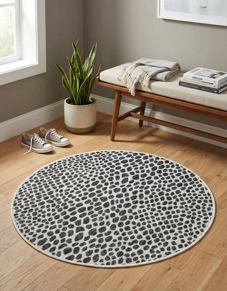 Detail image of 3' x 3' Washable Jill Zarin Cape Town Indoor / Outdoor Round Rug