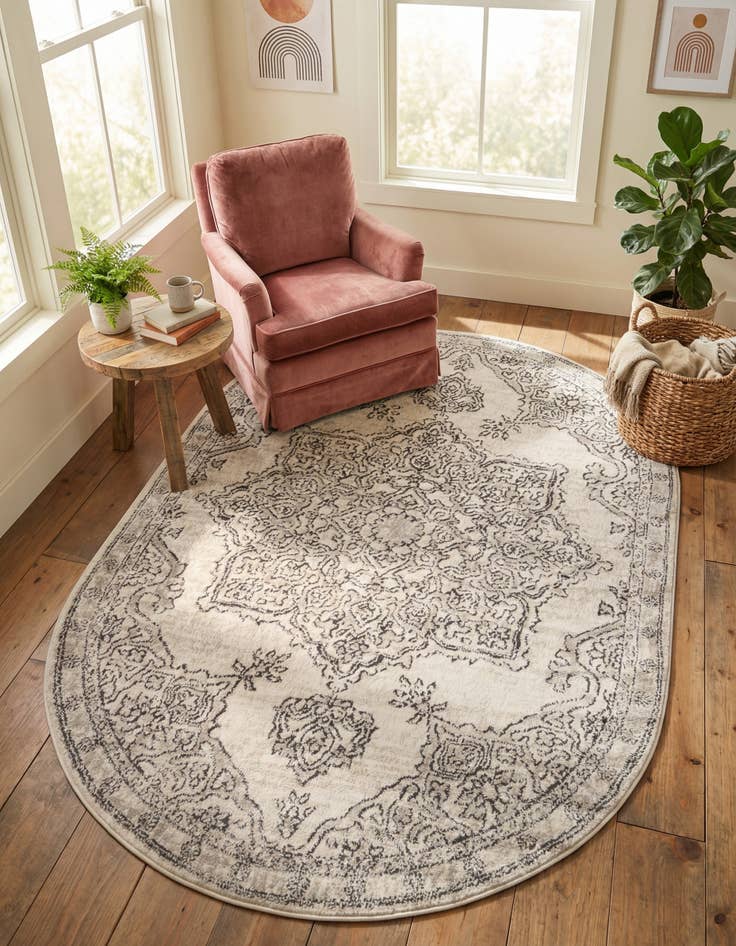 Detail image of 4' x 6' Nyla Oval Rug