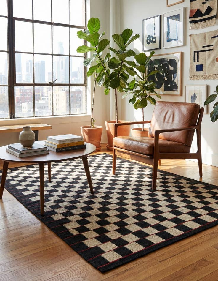 Detail image of 4' 2 x 5' 9 Hand Woven Kilim Modern Wool Rug