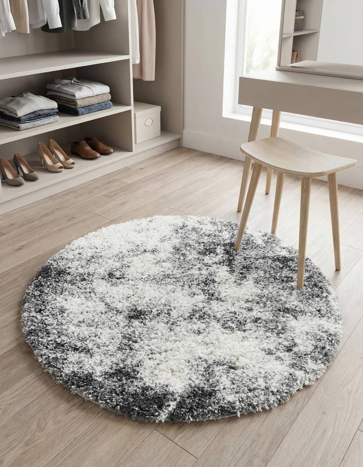 Detail image of 3' 3 x 3' 3 Soft Touch Shag Round Rug