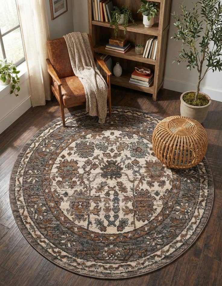 Detail image of 5' x 5' Grand Tradition Round Rug