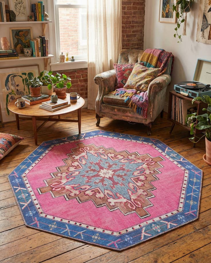 Detail image of 5' x 5' Washable Timeless Octagon Rug