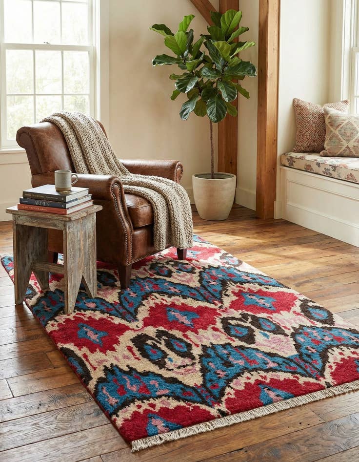 Detail image of 3' 2 x 5' 2 Hand Knotted Ikat Wool Rug