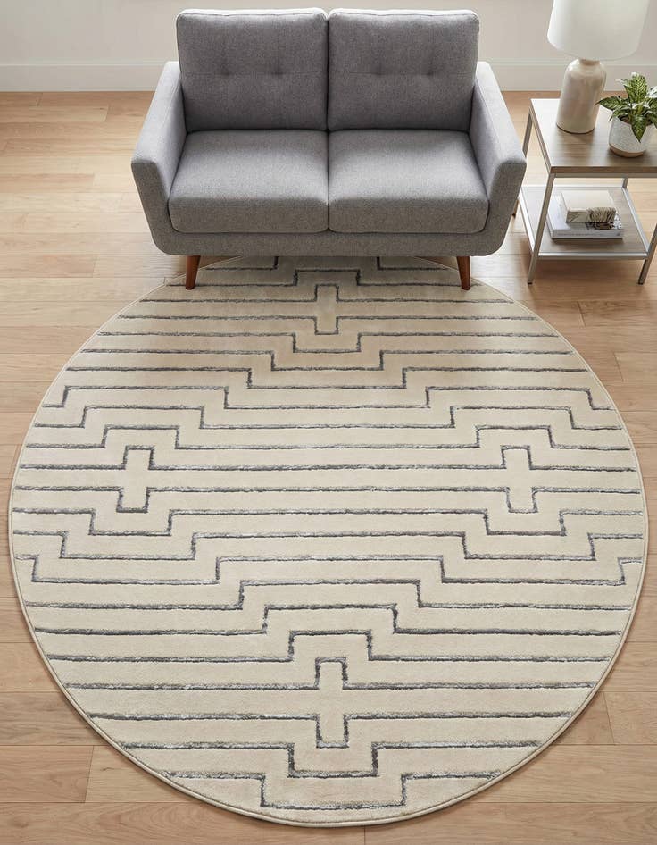 Detail image of 6' x 6' Vogue Geo Round Rug