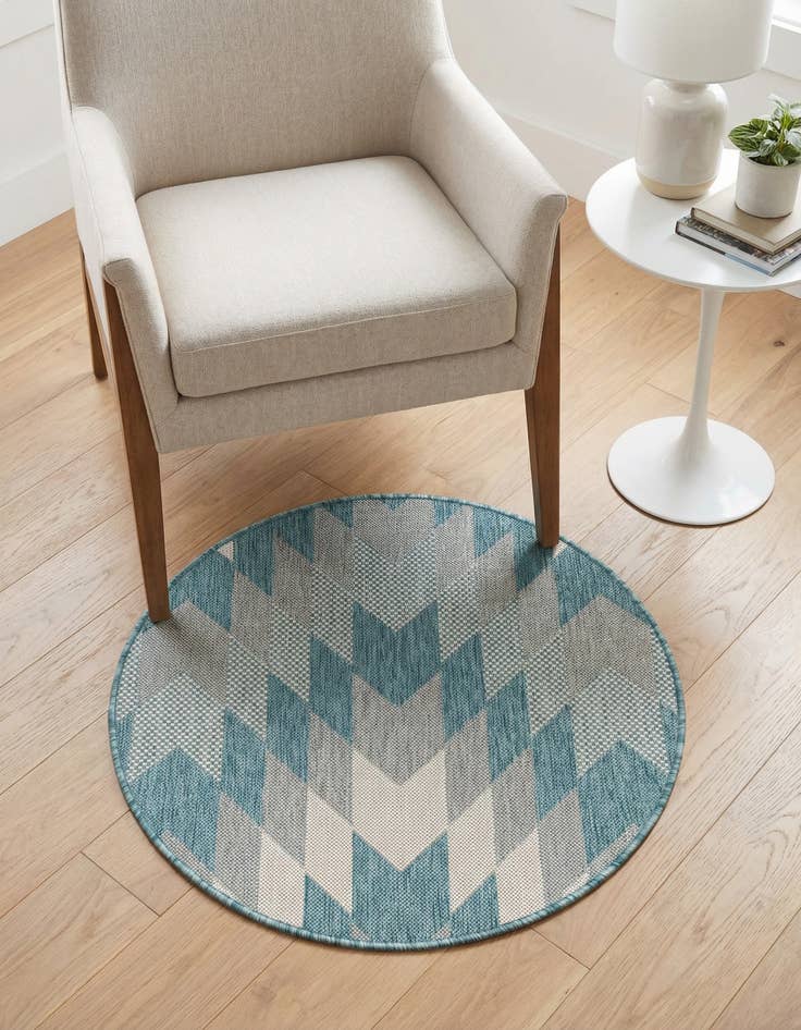 Detail image of 3' x 3' Easy-Clean Modern Indoor / Outdoor Round Rug