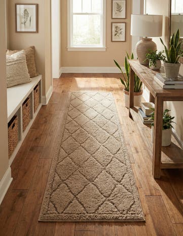 Beige Lattice Shag Runner Rug