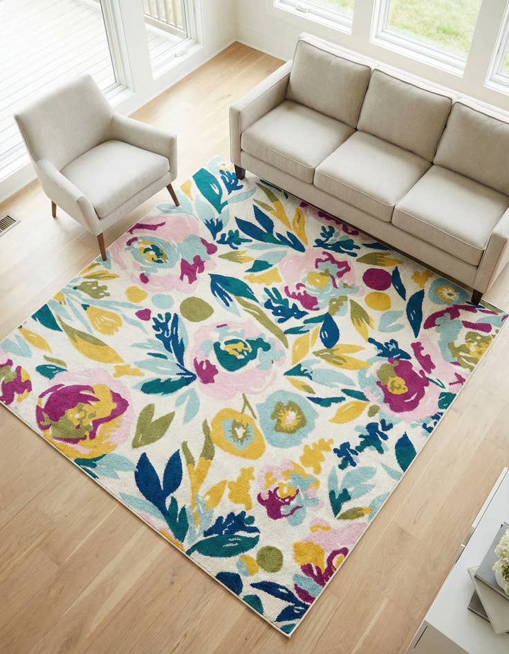 Detail image of 7' 10 x 7' 10 Bloom Square Rug