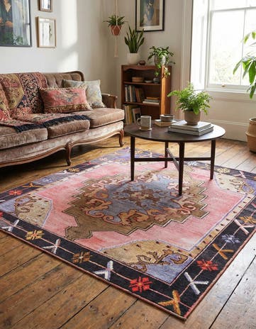 7' 6 x 7' 6 Washable Timeless Square Rug