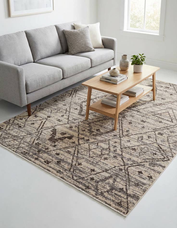 Detail image of 5' x 7' 7 Grand Tradition Rug